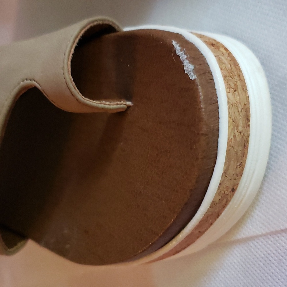 Adrienne Vittadini Sport Beige Summer Sandals 7.5 - Picture 4 of 15